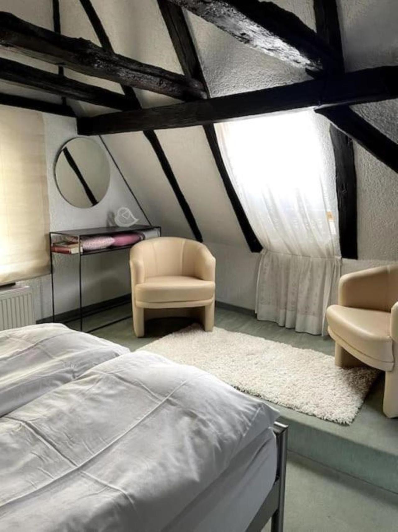 Ferienwohnung Im 'Schmoller - Hof' Neustadt an der Weinstraße Extérieur photo